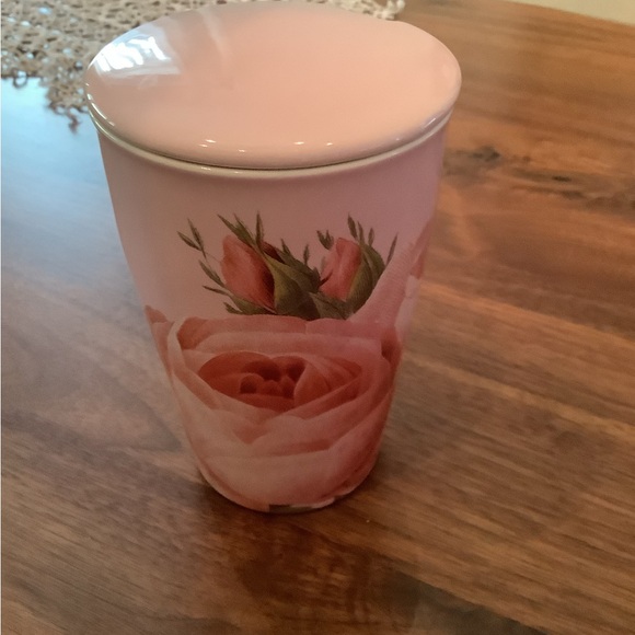 BNWOT Tea forte Floral Pink Ceramic Tea Mug with Lid - Picture 7 of 8